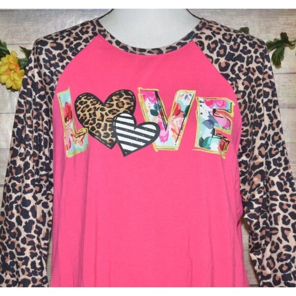 Southern Stitch Pink Raglan Cheetah Print Sleeve Top T-Shirt LOVE Graphic Size L - Picture 2 of 9